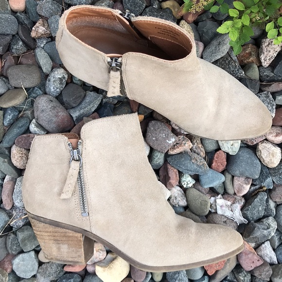 🍄 Frye & Co Ash Suede Ankle Bootie - Picture 6 of 14